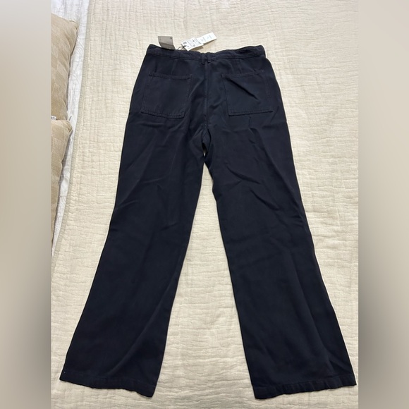 NWT high-waisted baggy pants - Picture 2 of 3